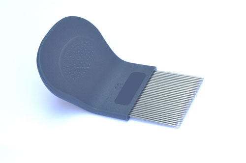 MPC 2 Headlice Comb from Zantey a Modern example of the Head Lice Comb for Combing